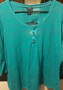 Torrid 3/4 sleeve top